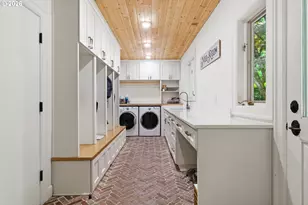 653 Victoria Pl, West Linn, OR 97068 - Photo 28
