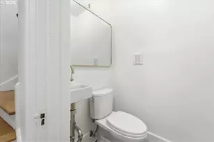2451 SE Salmon St, Portland, OR 97214 - Photo 32