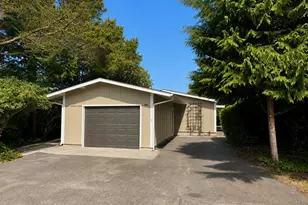 1600 Rhododendron Dr, Florence, OR 97439 - Photo 2