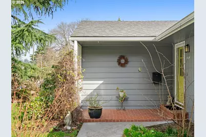 4614 NE 80th Ave, Portland, OR 97218 - Photo 4