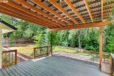 7021 SW Stephen Ln, Portland, OR 97225 - Photo 6