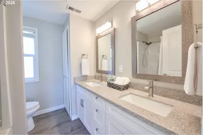 16782 SW Hargis Rd, Beaverton, OR 97007 - Photo 26