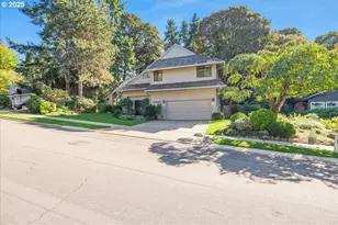 4217 Albert Cir, Lake Oswego, OR 97035 - Photo 6