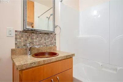 1139 NW Yamhill St, McMinnville, OR 97128 - Photo 22