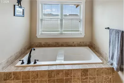 3796 Illahe Hill Rd S, Salem, OR 97302 - Photo 32