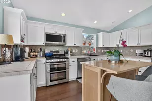 531 N Bridgeton Rd, Portland, OR 97217 - Photo 8