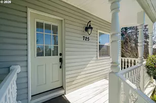 725 Aspen Ave, La Center, WA 98629 - Photo 4