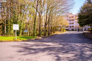 6605 W Burnside St, Portland, OR 97210 - Photo 2