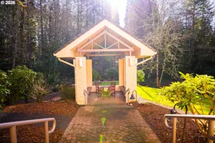 6605 W Burnside St, Portland, OR 97210 - Photo 34