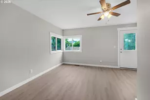 425 S Lincoln St, Seaside, OR 97138 - Photo 18