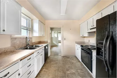 5218 NE 18th Ave, Portland, OR 97211 - Photo 10