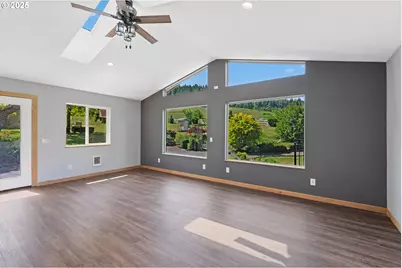 31762 Nichols Ln, Cottage Grove, OR 97424 - Photo 16