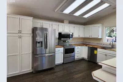 36451 S Sawtell Rd #11, Molalla, OR 97038 - Photo 6