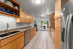 157 NE Spencer Ct, Roseburg, OR 97470 - Photo 16