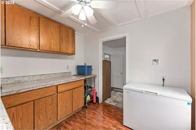 157 NE Spencer Ct, Roseburg, OR 97470 - Photo 36