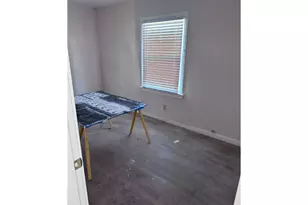 1807 NE Walnut Ave, Wood Village, OR 97060 - Photo 8