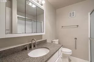 401 Madrona Ave SE, Salem, OR 97302 - Photo 16