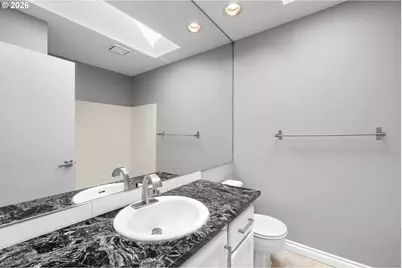 16085 NW Harriet Ct, Beaverton, OR 97006 - Photo 32
