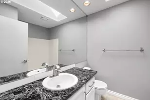 16085 NW Harriet Ct, Beaverton, OR 97006 - Photo 32