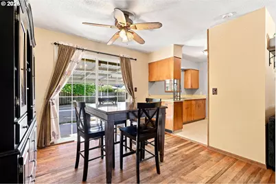 917 SE 168th Ave, Portland, OR 97233 - Photo 6