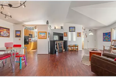 310 Pitney Ln #40, Junction City, OR 97448 - Photo 16