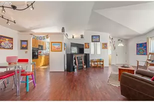 310 Pitney Ln, Junction City, OR 97448 - Photo 16