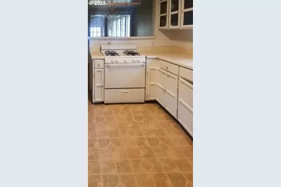 701 Y Ave, La Grande, OR 97850 - Photo 4