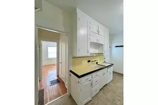 2202 NE Everett St, Portland, OR 97232 - Photo 24