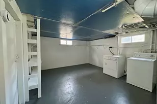 2202 NE Everett St, Portland, OR 97232 - Photo 22