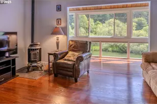 43605 State Hwy 38, Reedsport, OR 97467 - Photo 10