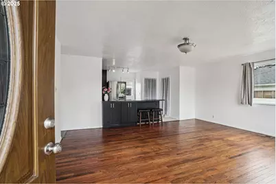 8416 NE Wygant St, Portland, OR 97220 - Photo 4