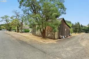 109 Bidwell St, Moro, OR 97039 - Photo 8