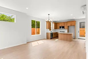 7480 SE 51st Ave, Portland, OR 97206 - Photo 2