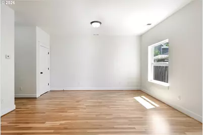 2605 SE 105th Ave, Portland, OR 97266 - Photo 4