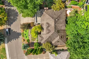 6827 SW Windemere Loop, Portland, OR 97225 - Photo 48