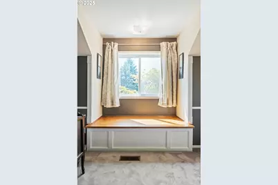 6827 SW Windemere Loop, Portland, OR 97225 - Photo 34