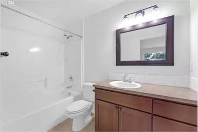 8115 SE Lambert St, Portland, OR 97206 - Photo 16