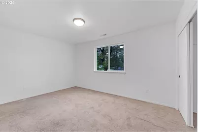 8115 SE Lambert St, Portland, OR 97206 - Photo 18