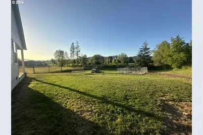 946 S Calapooia St, Sutherlin, OR 97479 - Photo 26