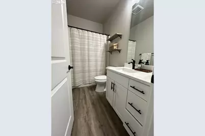 946 S Calapooia St, Sutherlin, OR 97479 - Photo 14