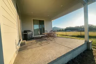 946 S Calapooia St, Sutherlin, OR 97479 - Photo 26