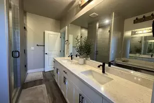 946 S Calapooia St, Sutherlin, OR 97479 - Photo 20