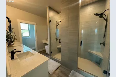 946 S Calapooia St, Sutherlin, OR 97479 - Photo 20