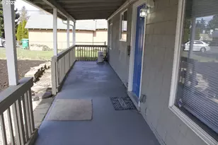 430 NE 94th Ave, Portland, OR 97220 - Photo 4