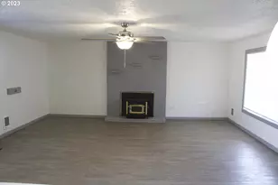 430 NE 94th Ave, Portland, OR 97220 - Photo 14