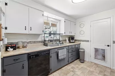 34161 El Manor Ave, Eugene, OR 97405 - Photo 10