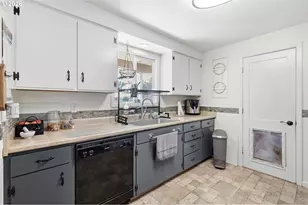 34161 El Manor Ave, Eugene, OR 97405 - Photo 10