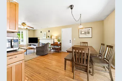 13467 SW Devonshire Dr, Beaverton, OR 97005 - Photo 12