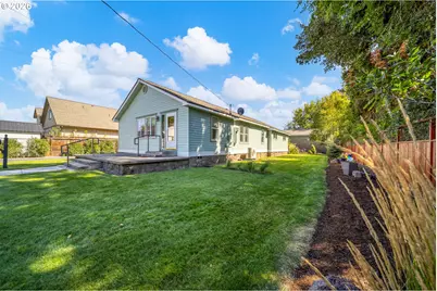 143 SW Beaver St, Prineville, OR 97754 - Photo 2