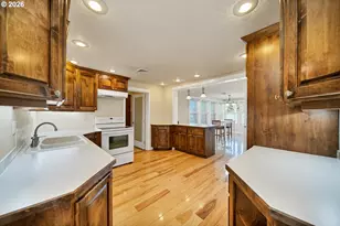 143 SW Beaver St, Prineville, OR 97754 - Photo 12